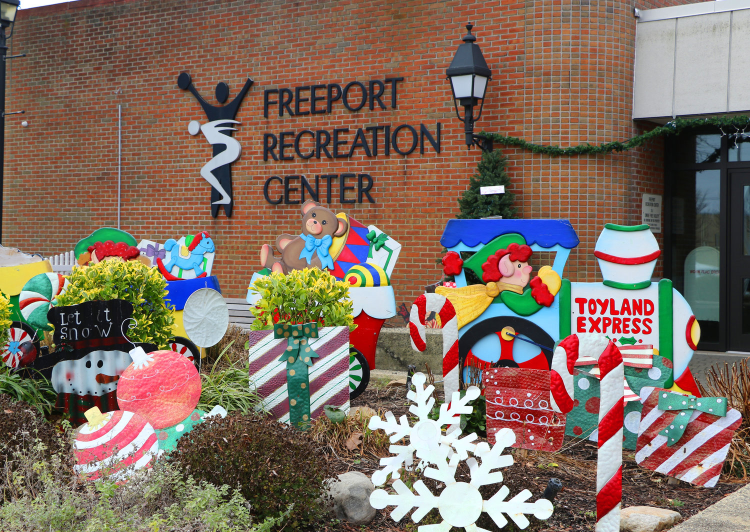 All smiles at the Freeport Christmas Village Market and Fair Herald